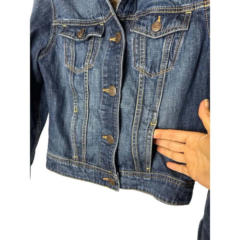 American Eagle Blue Denim Trucker Jacket XS Medium Wash Classic Jean‎ Coat